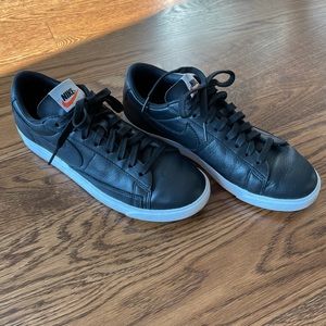 Nike Low Top Blazers